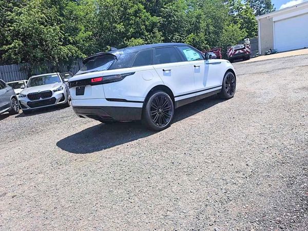 2026 LAND ROVER RANGE ROVER VELAR P250 Dynamic SE