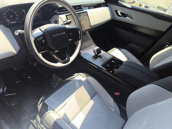 2026 LAND ROVER RANGE ROVER VELAR P250 Dynamic SE