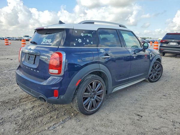 2018 MINI COOPER