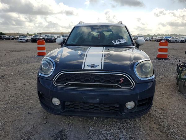 2018 MINI COOPER