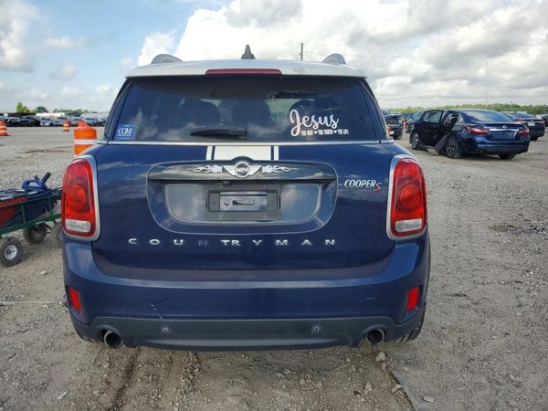 2018 MINI COOPER