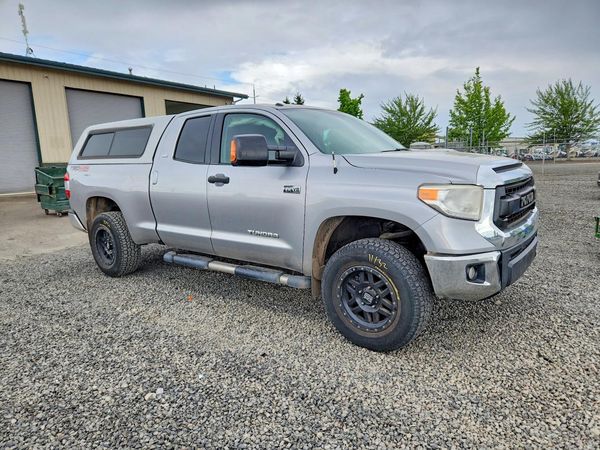 2015 TOYOTA TUNDRA SR5 Grade
