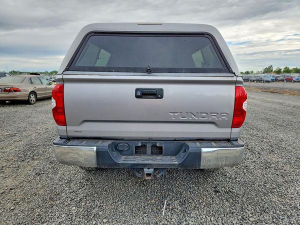 2015 TOYOTA TUNDRA SR5 Grade