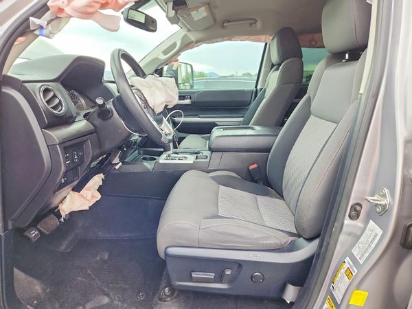 2015 TOYOTA TUNDRA SR5 Grade