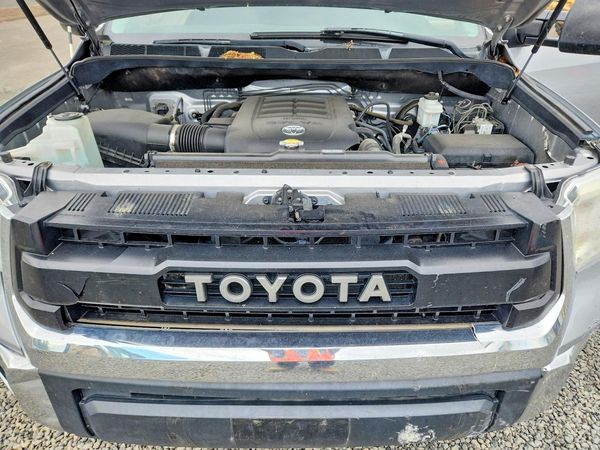 2015 TOYOTA TUNDRA SR5 Grade