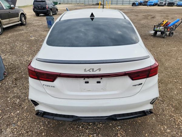 2024 KIA FORTE GT Line