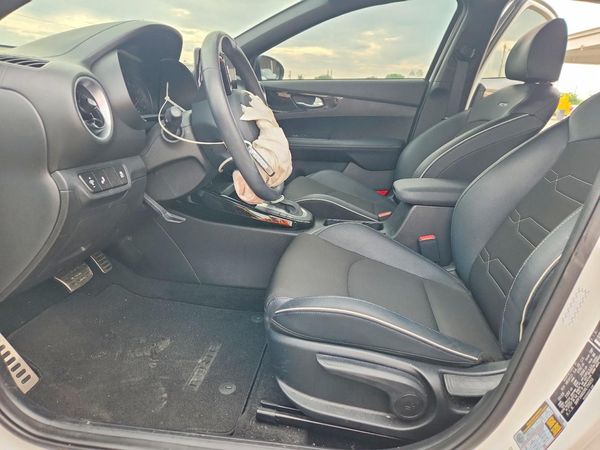 2024 KIA FORTE GT Line
