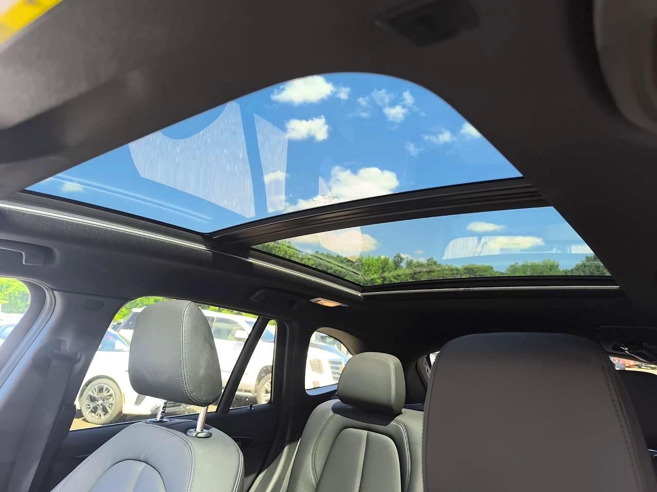 2022 BMW X1 xDrive28i