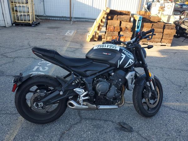 2024 TRIUMPH MOTORCYCLE TRIDENT 660