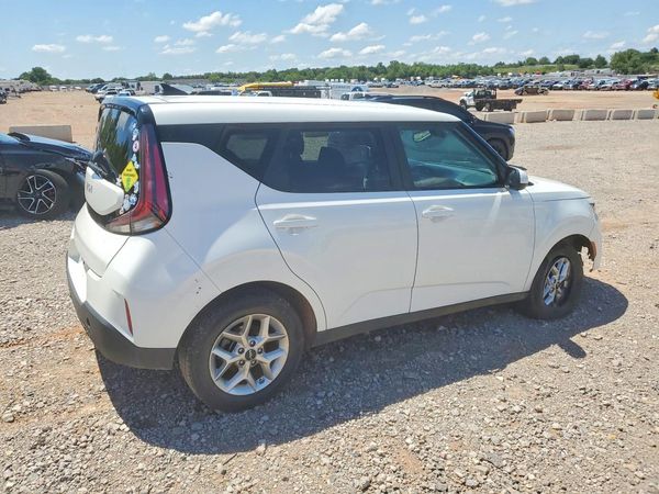 2024 KIA SOUL LX, S
