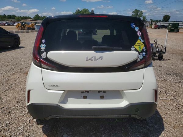 2024 KIA SOUL LX, S