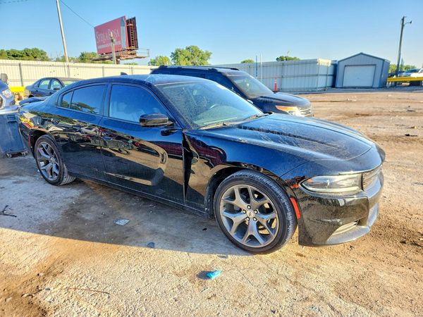 2017 DODGE CHARGER SXT