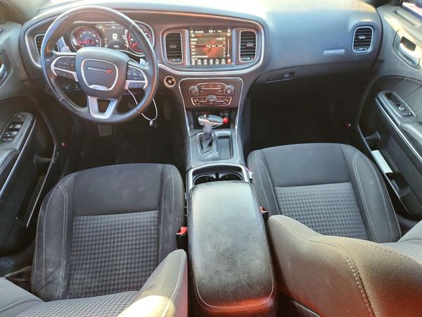 2017 DODGE CHARGER SXT
