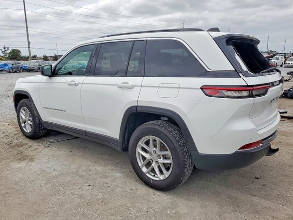 2024 JEEP GRAND CHEROKEE LAREDO 4X2