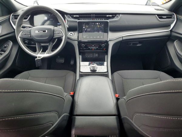 2024 JEEP GRAND CHEROKEE LAREDO 4X2