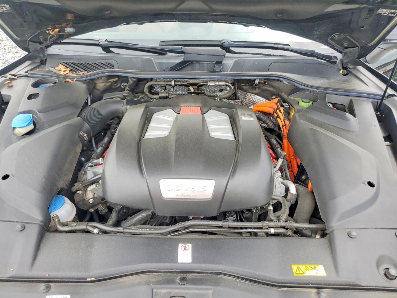 2018 PORSCHE CAYENNE
