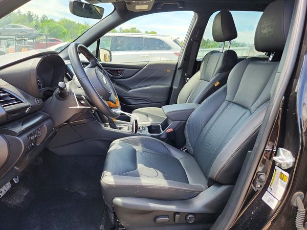 2023 SUBARU FORESTER
