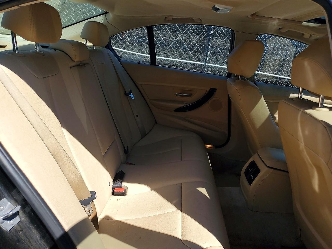2014 BMW 320