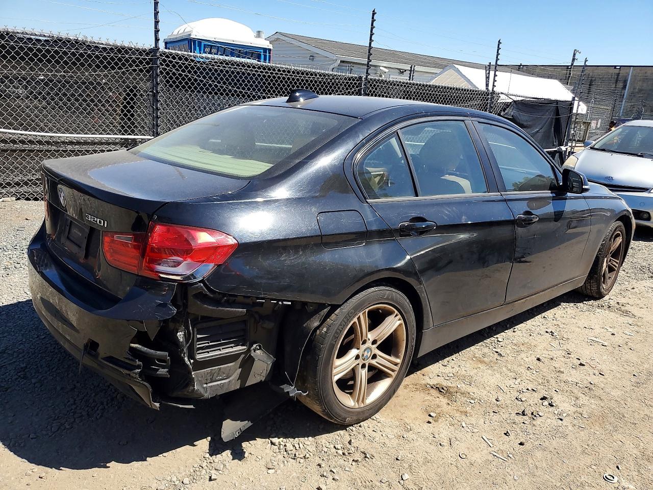 2014 BMW 320