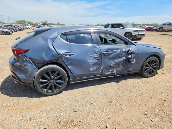 2024 MAZDA 3 Preferred Package
