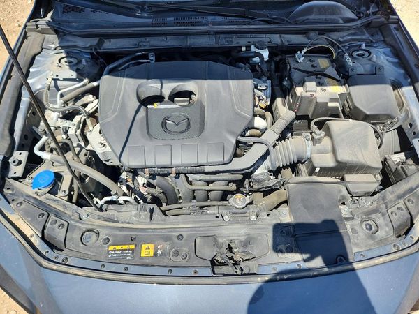 2024 MAZDA 3 Preferred Package