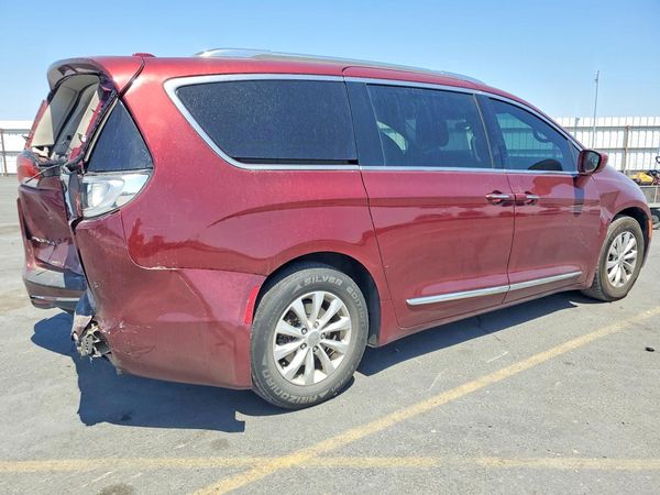 2018 CHRYSLER PACIFICA