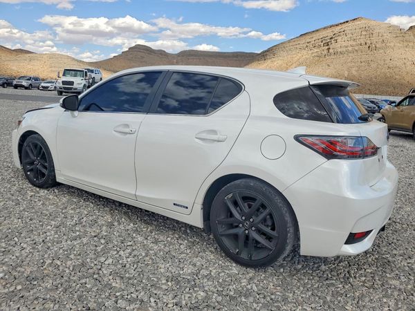 2015 LEXUS CT 200h