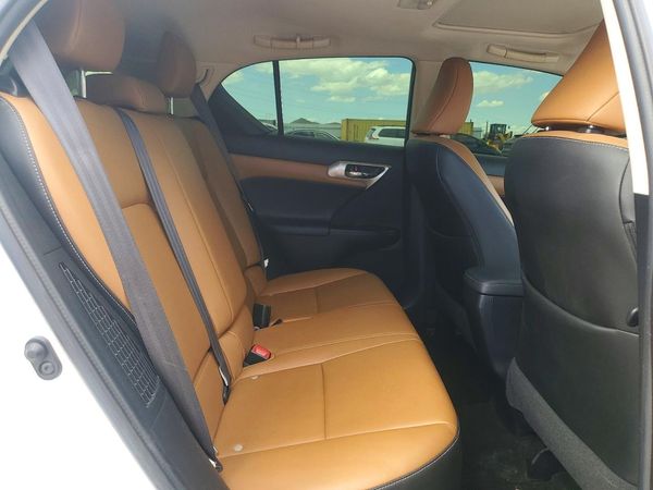 2015 LEXUS CT 200h