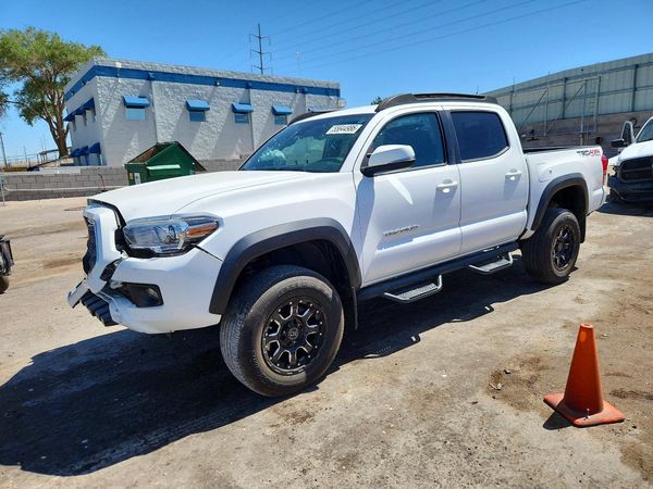 2019 TOYOTA TACOMA SR5