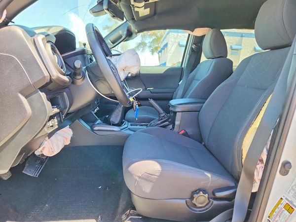 2019 TOYOTA TACOMA SR5