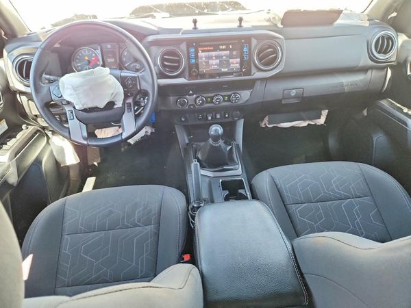 2019 TOYOTA TACOMA SR5