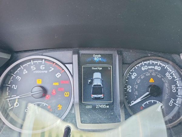 2019 TOYOTA TACOMA SR5