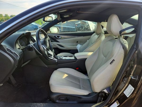 2017 INFINITI Q60