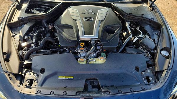 2017 INFINITI Q60