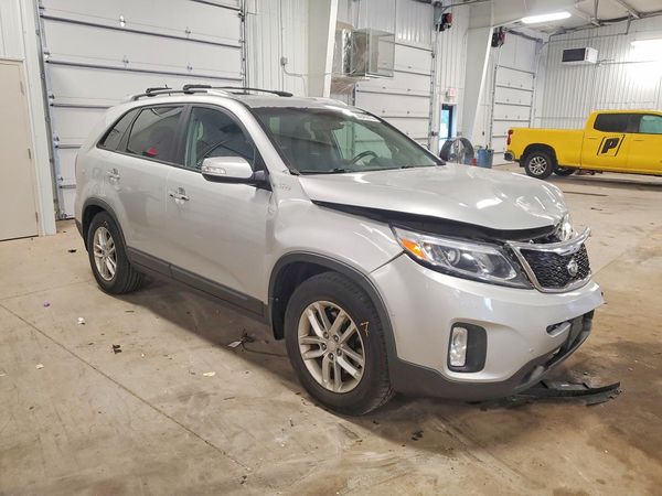 2014 KIA SORENTO Base/ LX