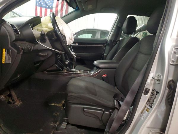 2014 KIA SORENTO Base/ LX