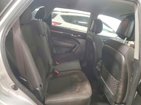 2014 KIA SORENTO Base/ LX