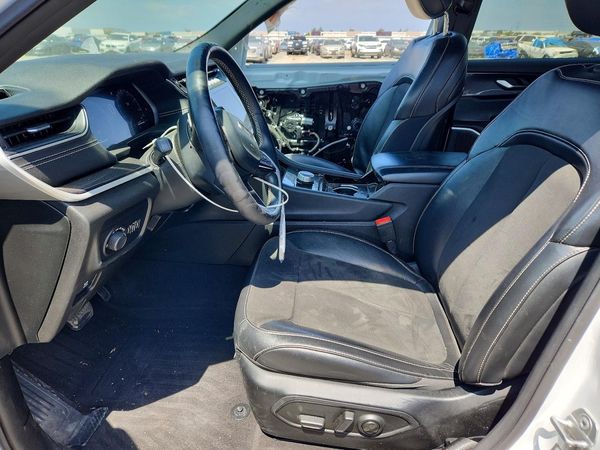 2021 JEEP GRAND CHEROKEE Laredo