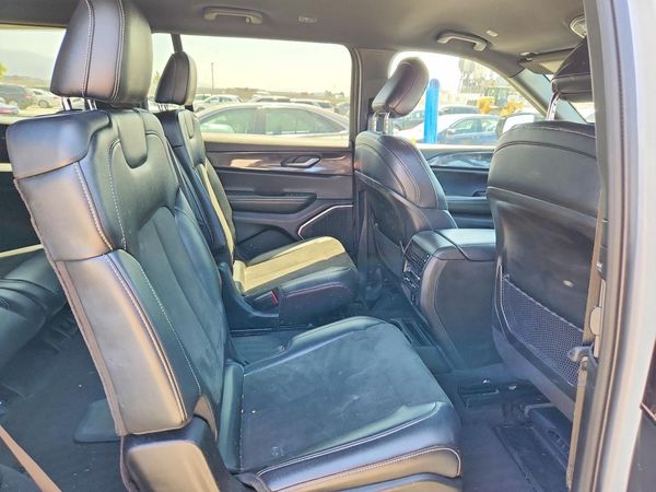 2021 JEEP GRAND CHEROKEE Laredo