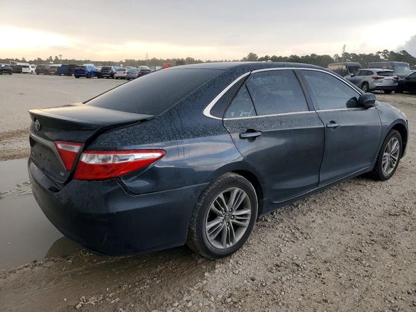 2017 TOYOTA CAMRY