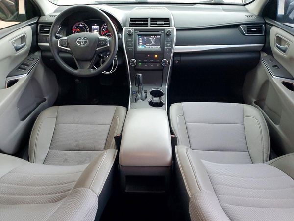 2017 TOYOTA CAMRY