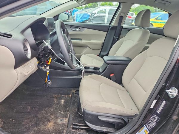 2021 KIA FORTE FE, LXS