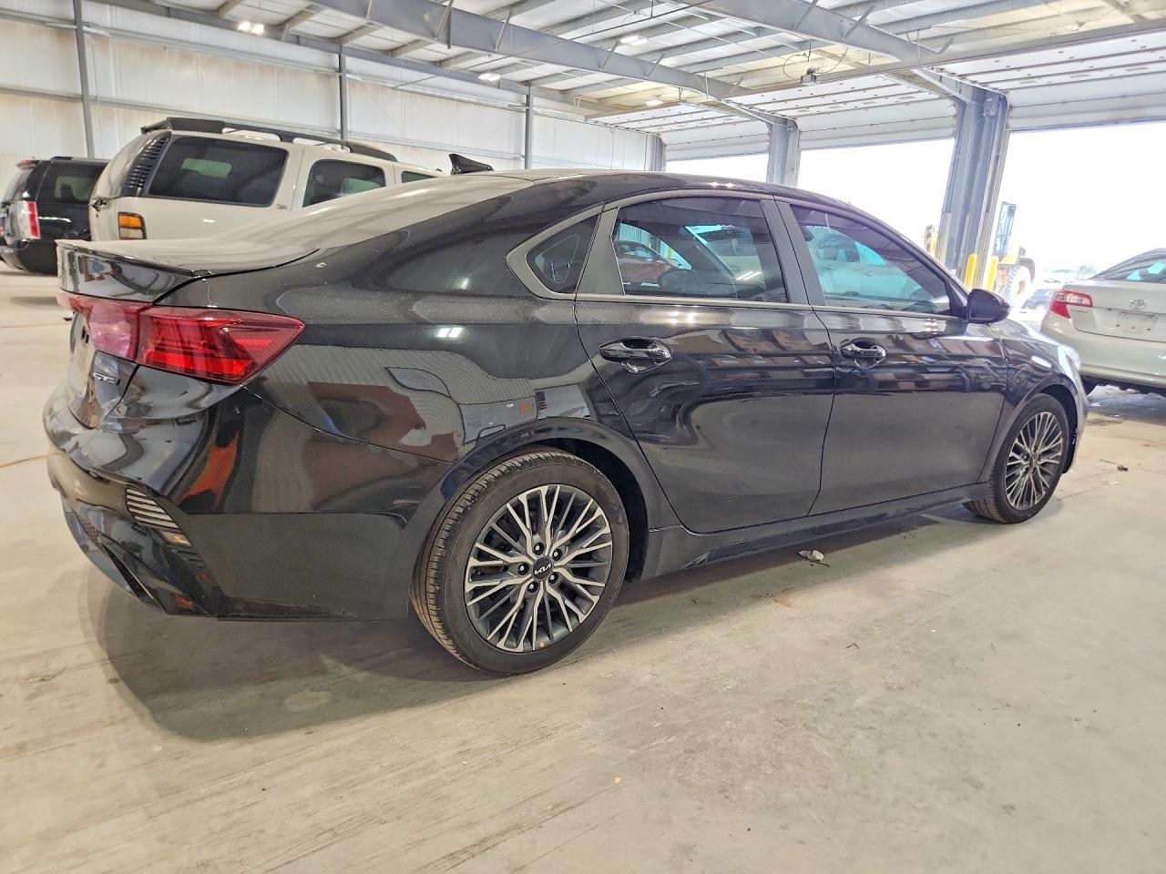 2022 KIA FORTE GT Line