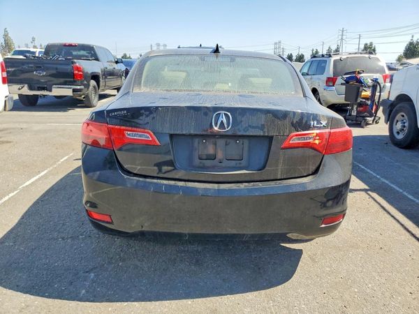 2013 ACURA ILX 20 TECH