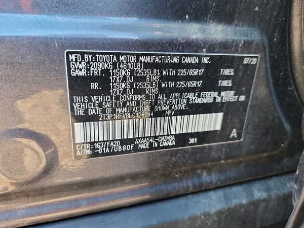 2020 TOYOTA RAV4 XLE