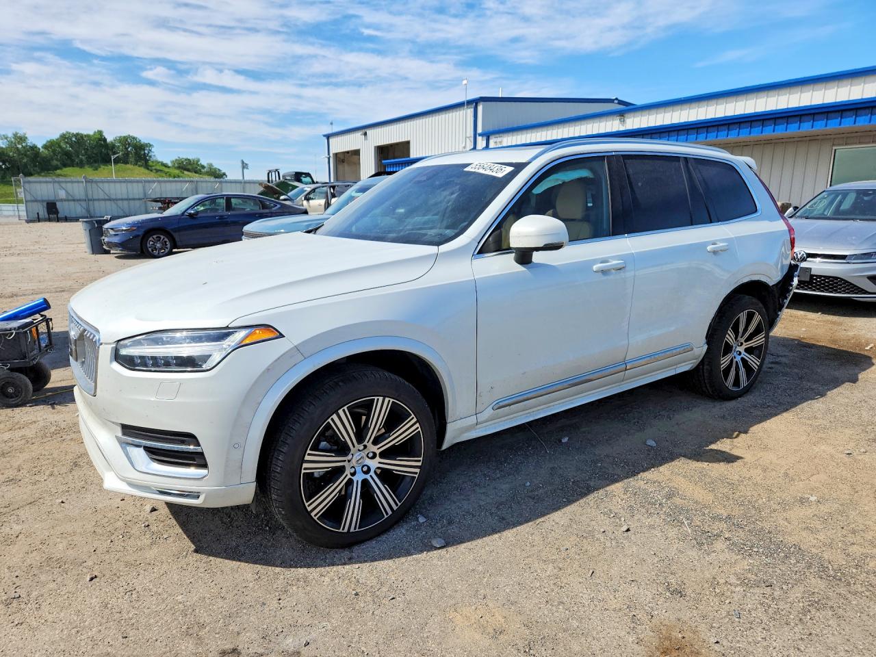 2025 VOLVO XC90