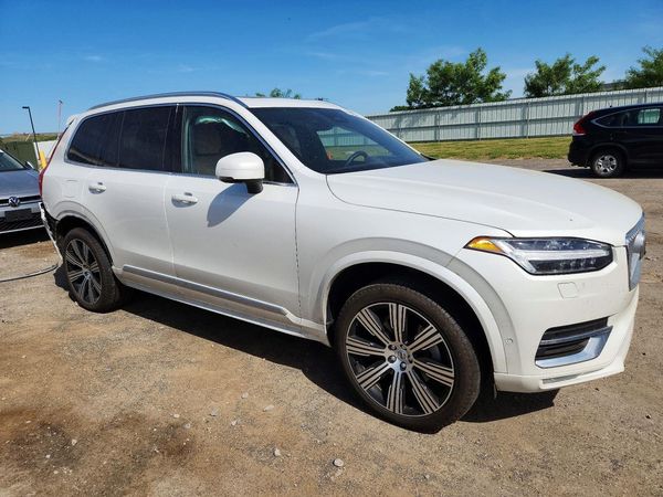 2025 VOLVO XC90