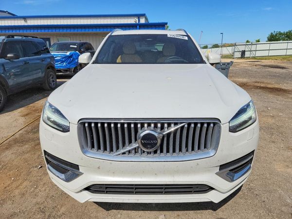 2025 VOLVO XC90