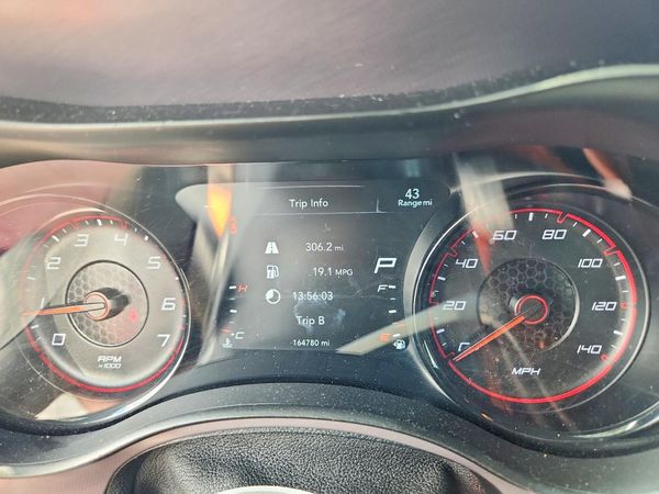 2019 DODGE CHARGER SXT