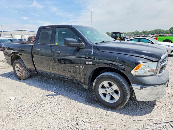 2014 RAM 1500 ST QUAD CAB 4X4